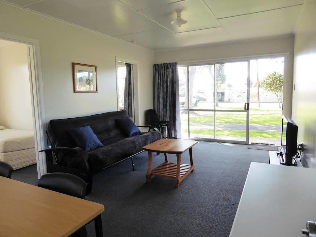 Harbourside Holiday Park Уитианга Екстериор снимка
