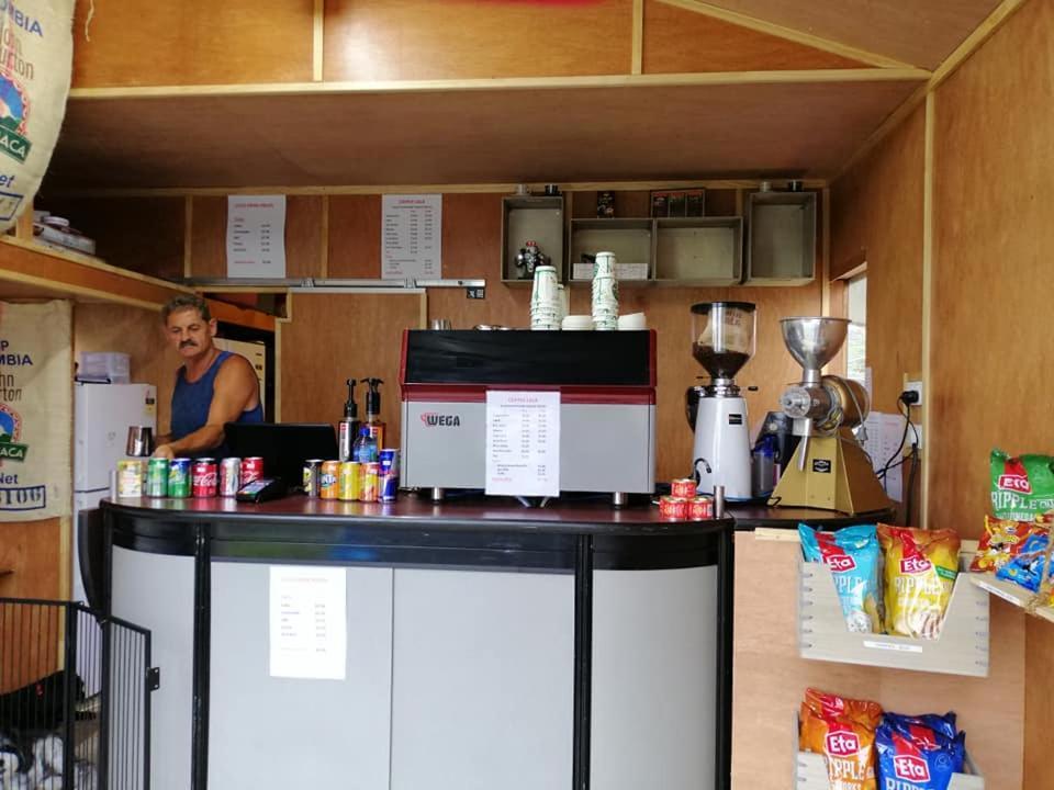 Harbourside Holiday Park Уитианга Екстериор снимка